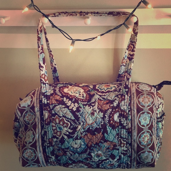 Vera Bradley Handbags - ON SALE!!!! Vera Bradley Tote